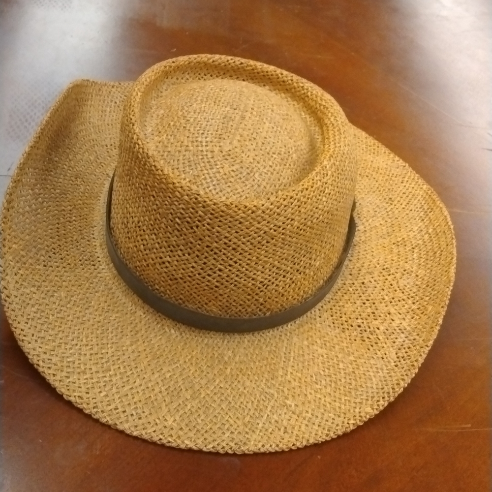 Stetson Designer  Straw Hat w leather band $34+Fre - Picture 2 of 8
